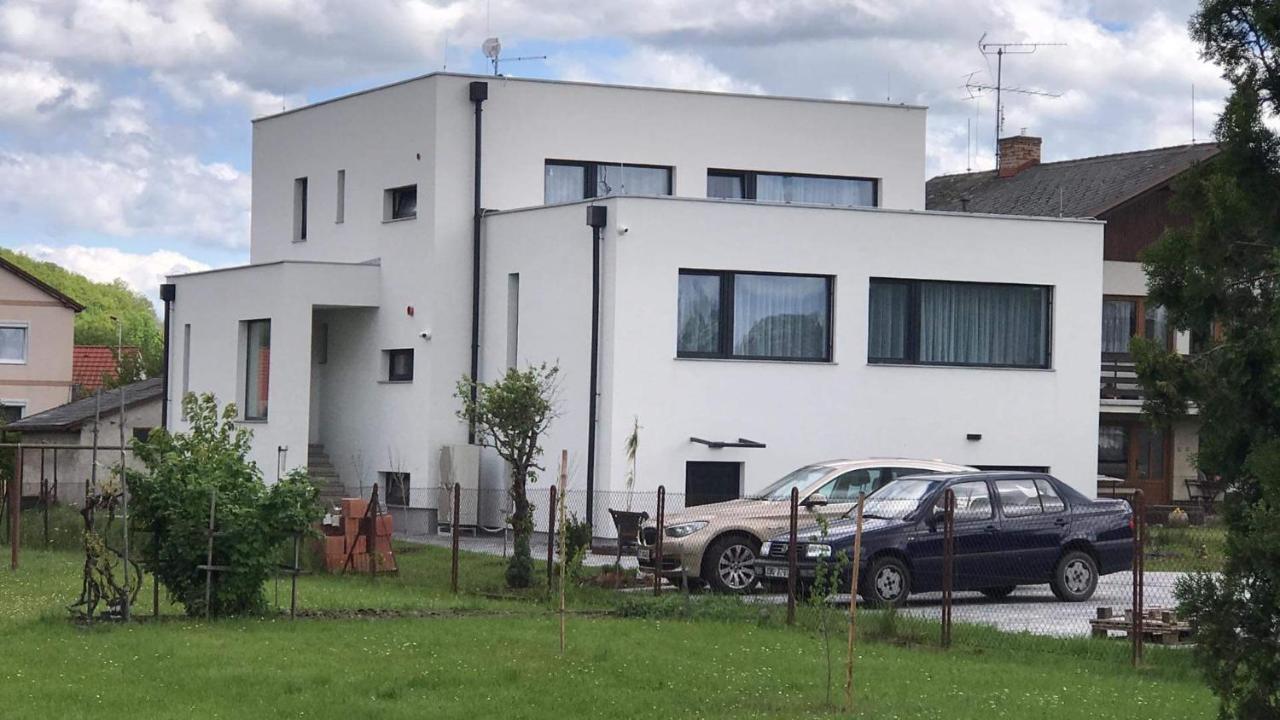 Apartman Gabriela Roudne Exterior photo
