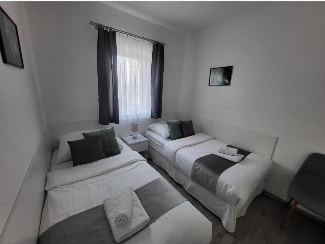 Apartman Gabriela Roudne Exterior photo