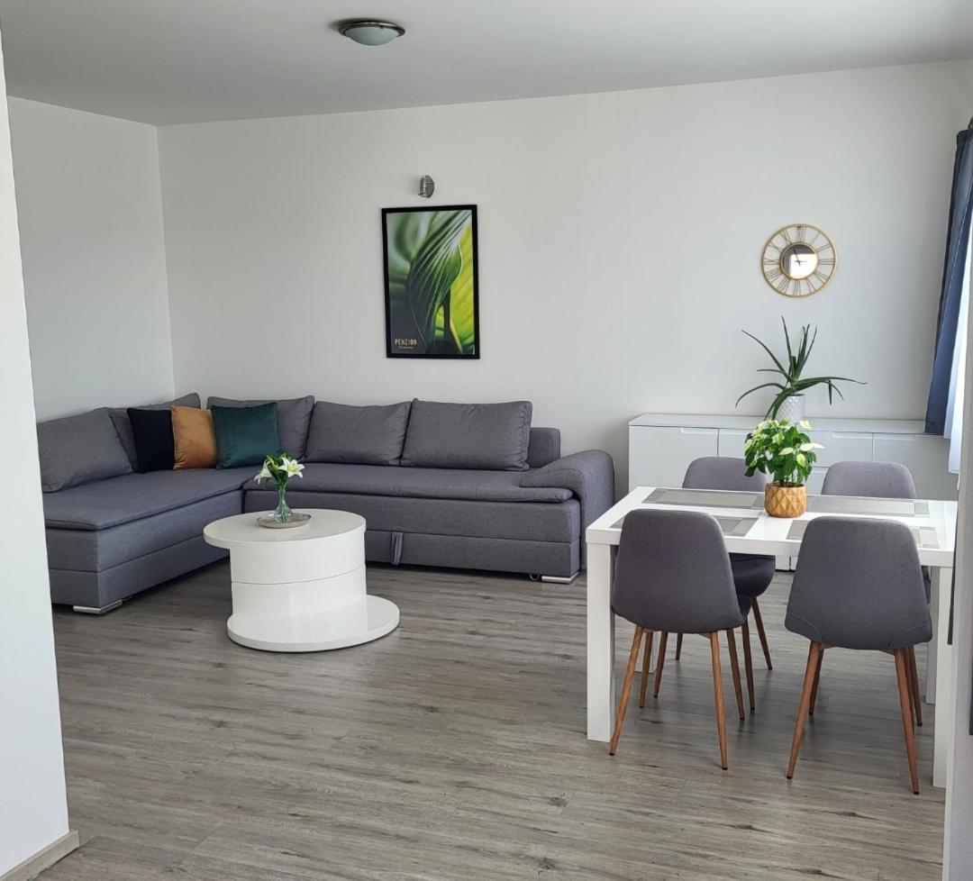 Apartman Gabriela Roudne Exterior photo